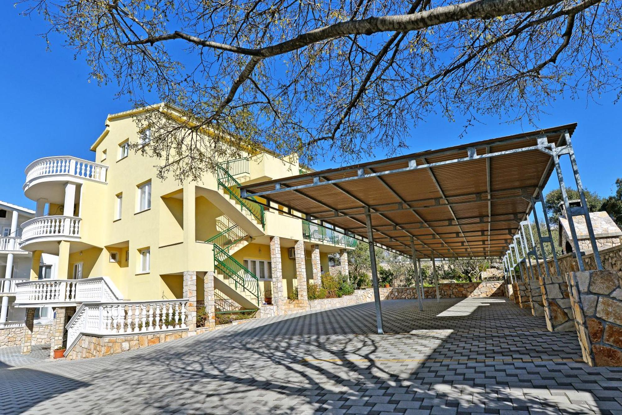 Apartments Goranka 2 Murter Esterno foto
